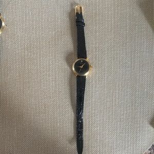 Vintage Geneva watch black leather strap 1” face